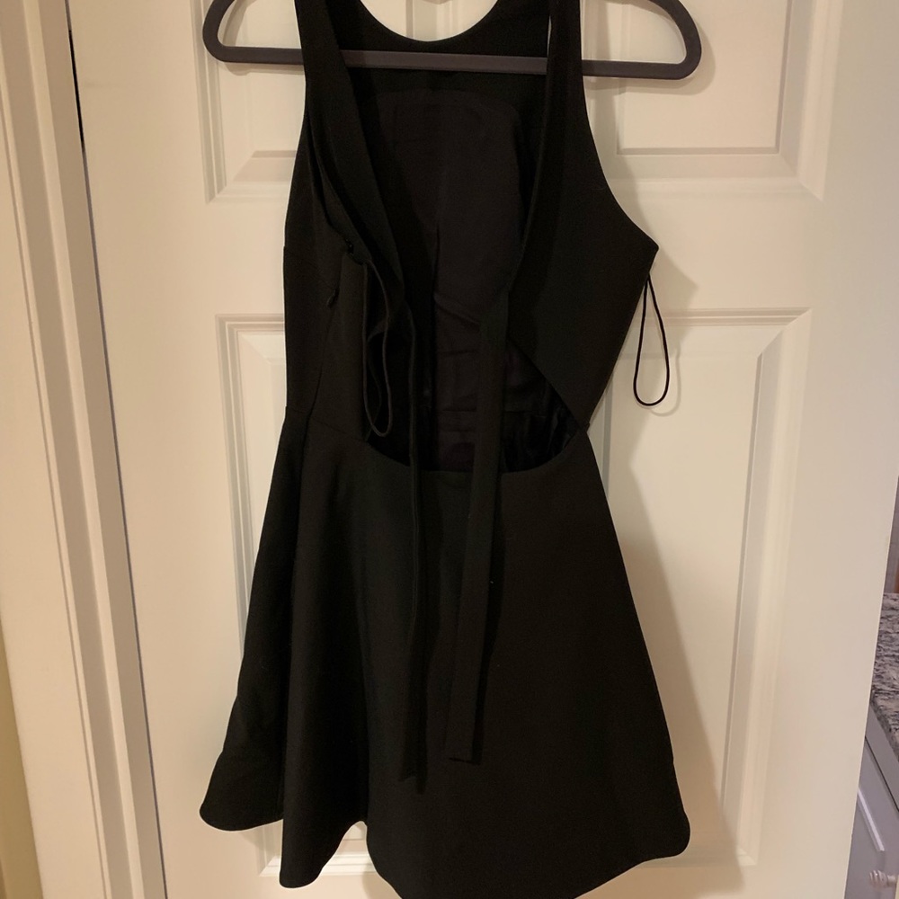 Elizabeth and James fit and flare dress - Picture 5 of 6